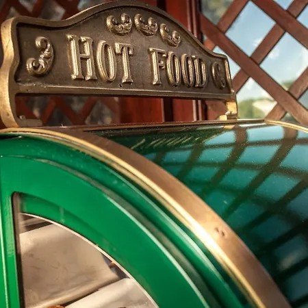 Fiore Di Maggio 호텔